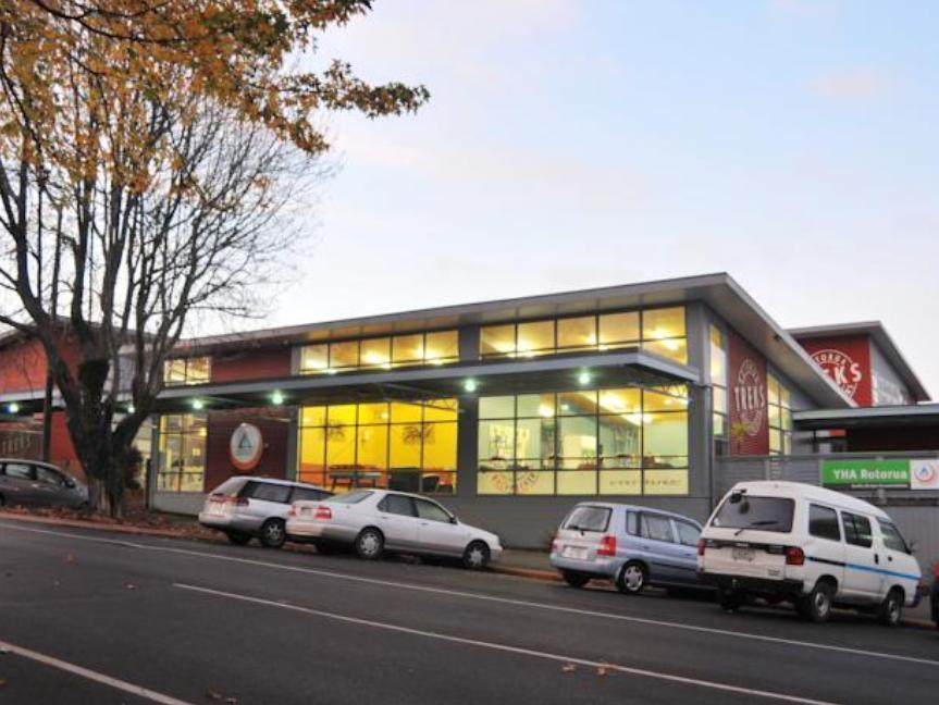 Hostel Haka House Rotorua Exteriér fotografie The Village Cinemas at the Village Cinemas in the suburb of Randwick, Sydney, Australia.